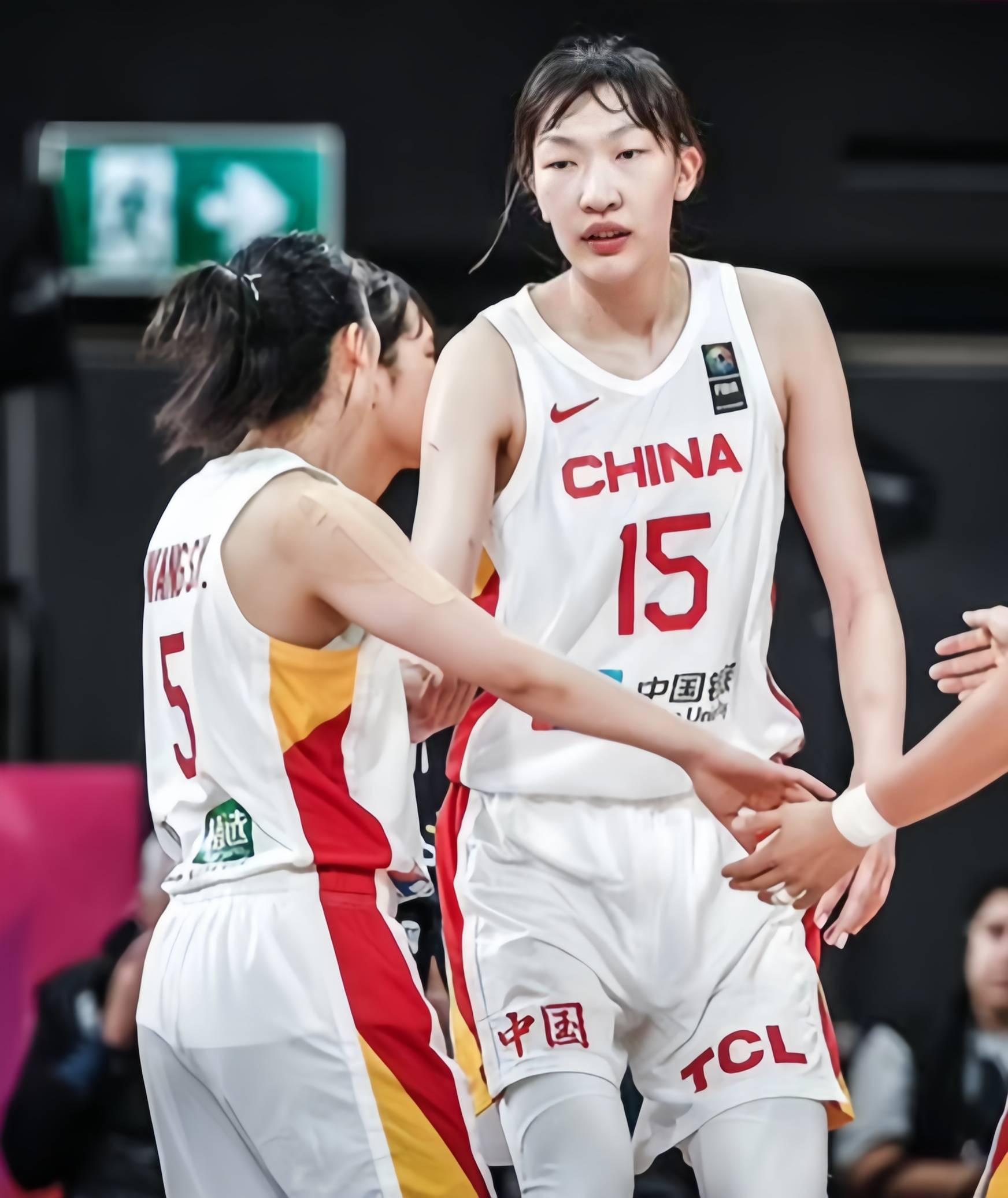 包含中国篮球之队：中国女篮已启程前往合肥备战中日二番战的词条